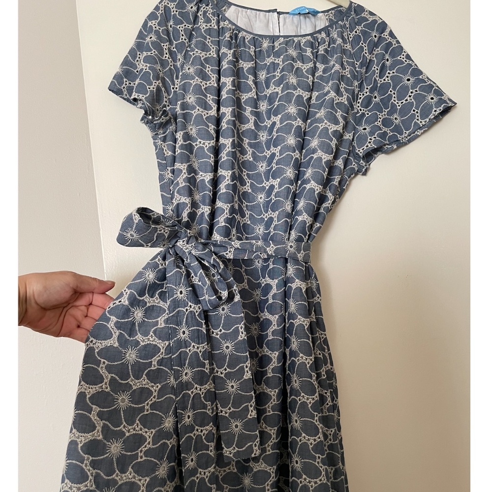 Draper James Embroidered Chambray Tie Waist Popover Dress - XL - Picture 2 of 11